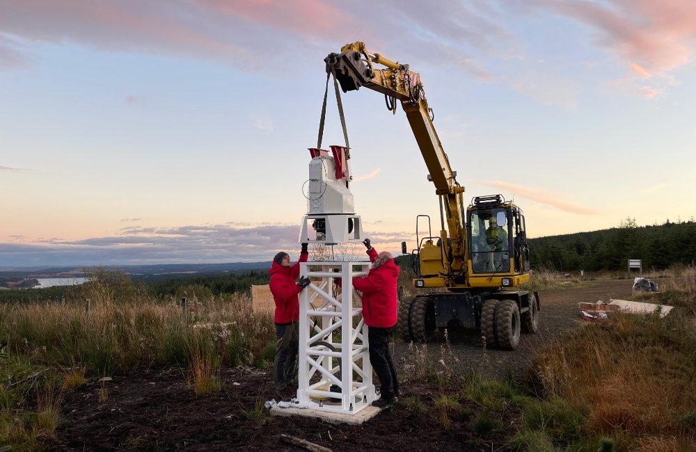SPIDER 500A installed in Kielder Observatory (UK): installing WP-400 mount on C400-HEAVY pier.